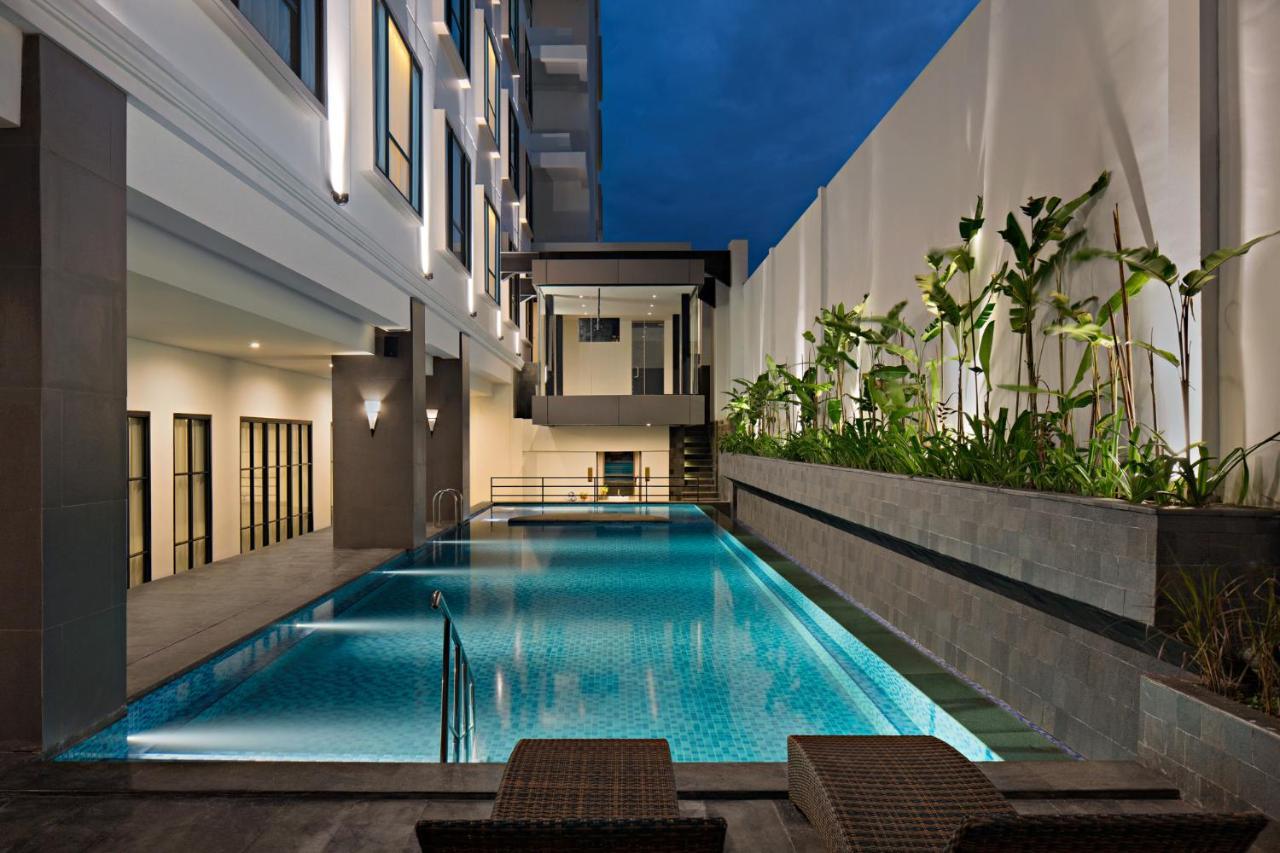 Sutasoma Hotel Джакарта Екстериор снимка