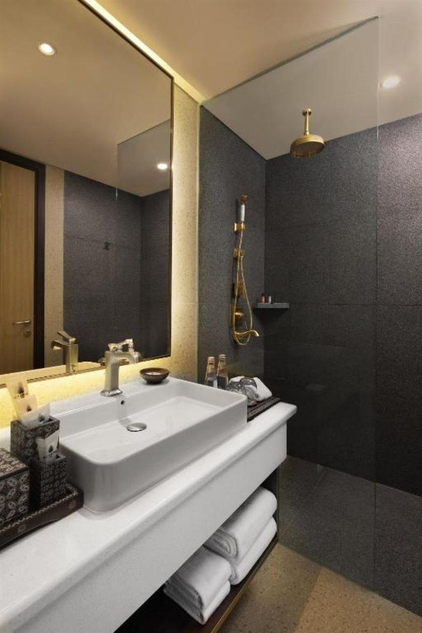 Sutasoma Hotel Джакарта Екстериор снимка