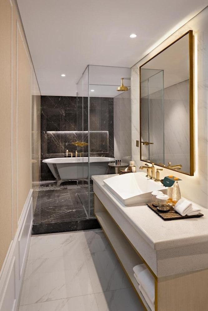 Sutasoma Hotel Джакарта Екстериор снимка