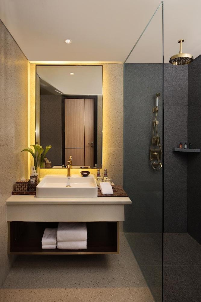 Sutasoma Hotel Джакарта Екстериор снимка